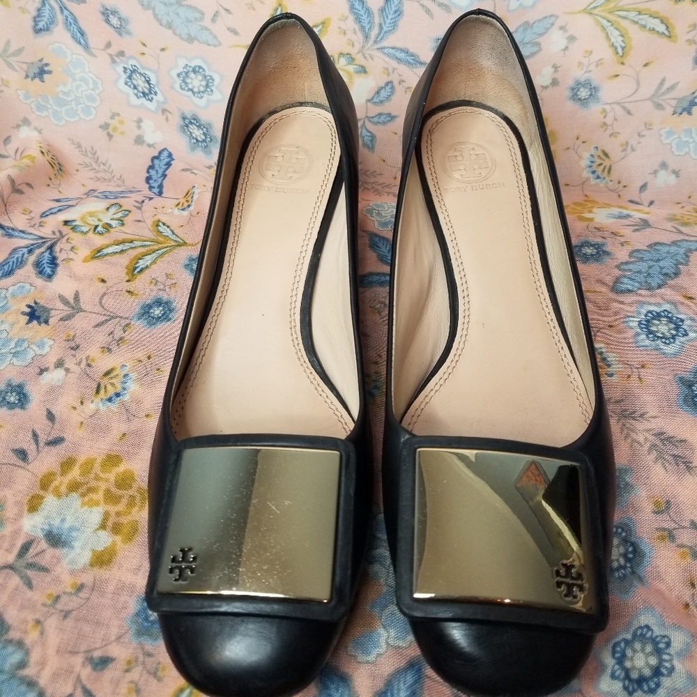 Tory Burch black leather pumps Size 9M